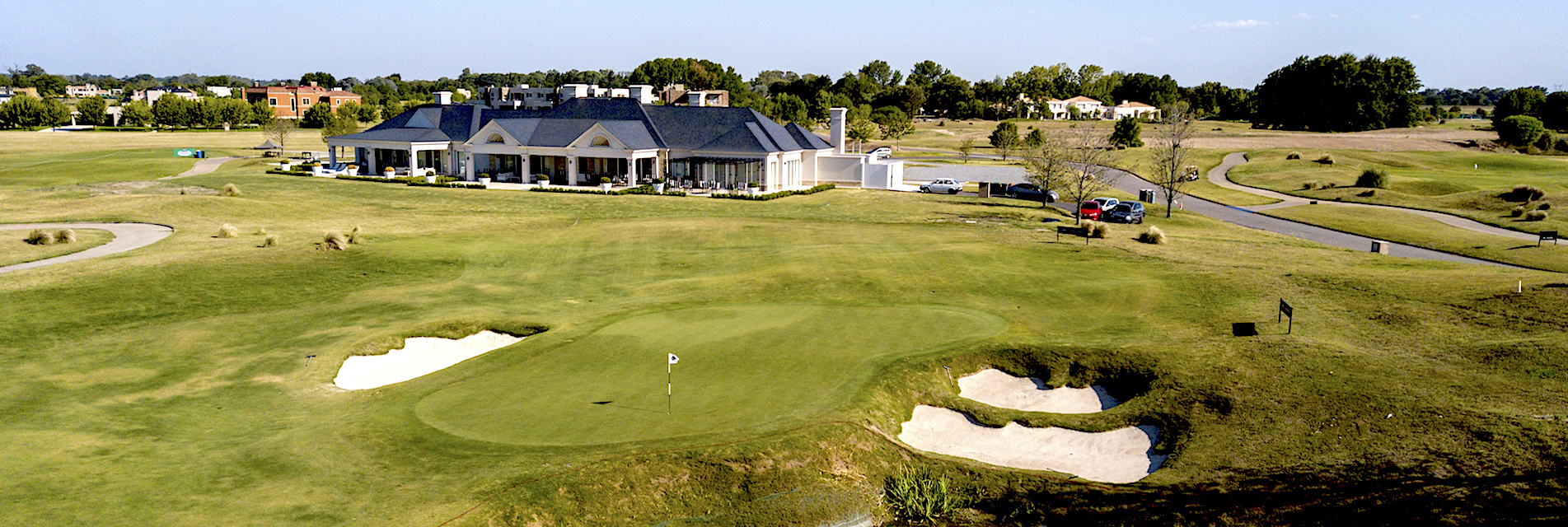 Club House de Pilará Golf Club visto desde el green